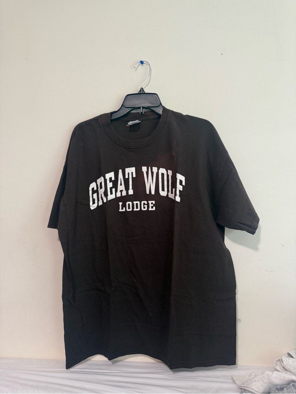 Gildan Black Great Wolf Lodge Graphic Tee